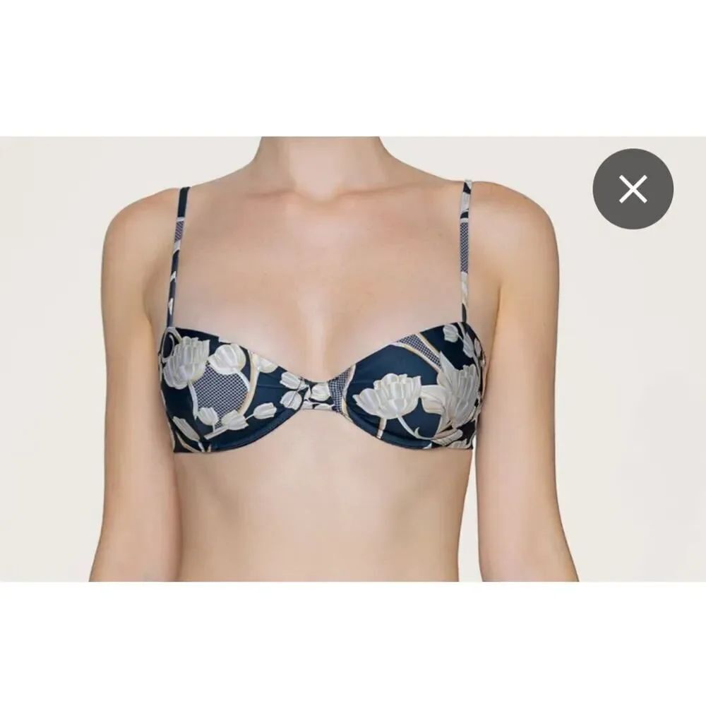 NWT Agua by Agua Bendita
Mostaza Perla Bikini Top in Recycled Polyester sz XL